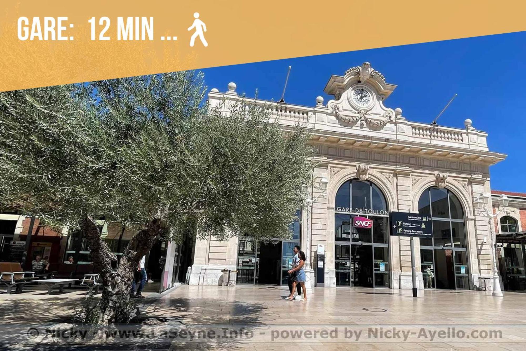 Beau Loft Au Coeur De Toulon Apartman Kültér fotó